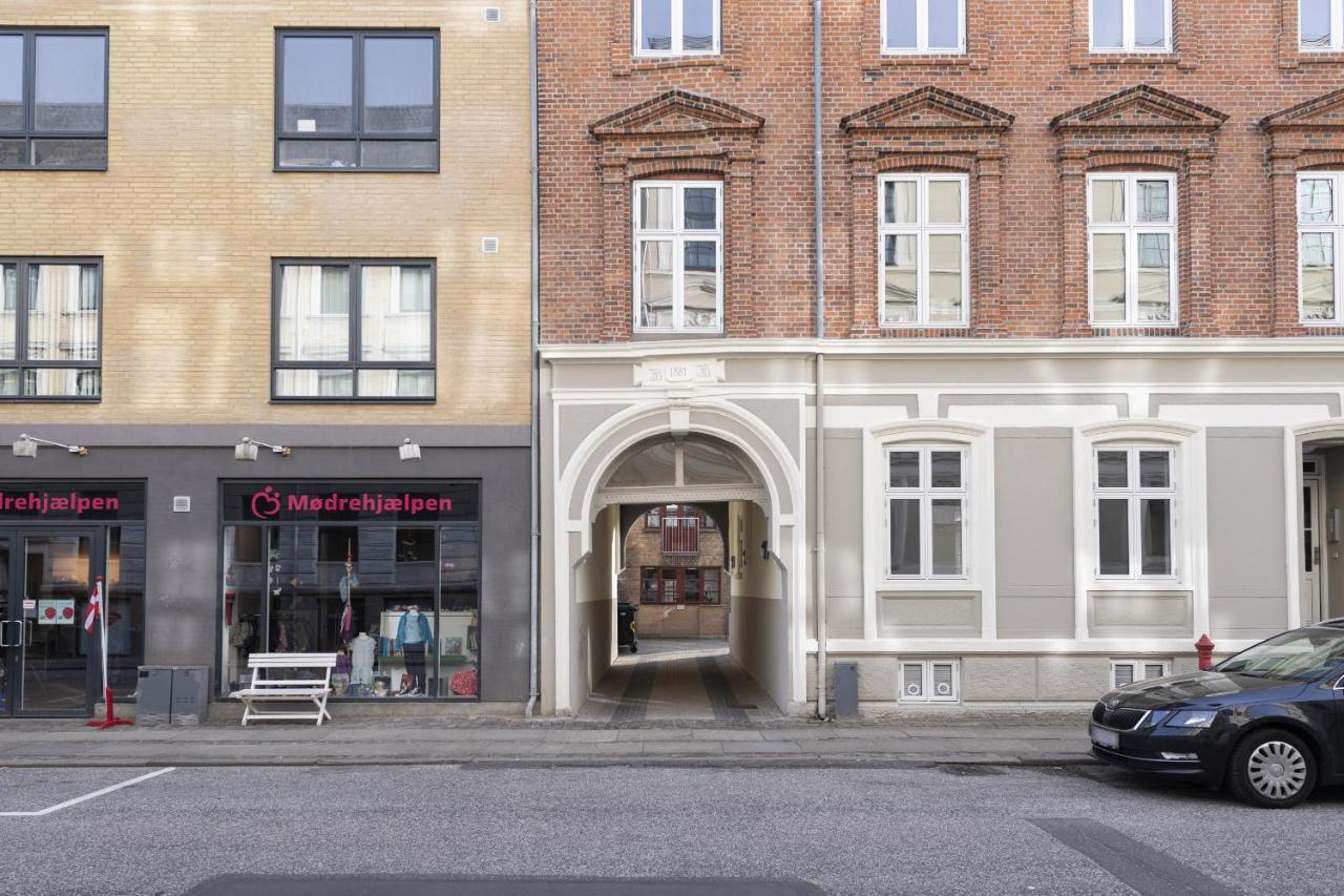 Aday - Apartment Suite 1 Aalborg Center Esterno foto